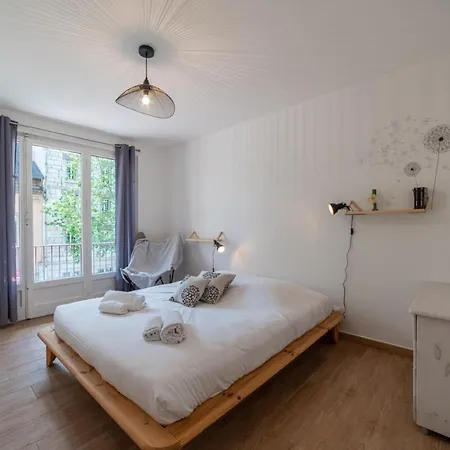 Apartment With Balcony In The City Center *