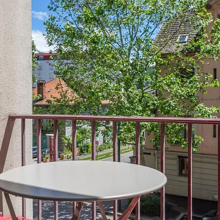 Apartment With Balcony In The City Center