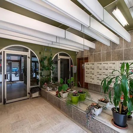 Apartment With Balcony In The City Center Annecy
